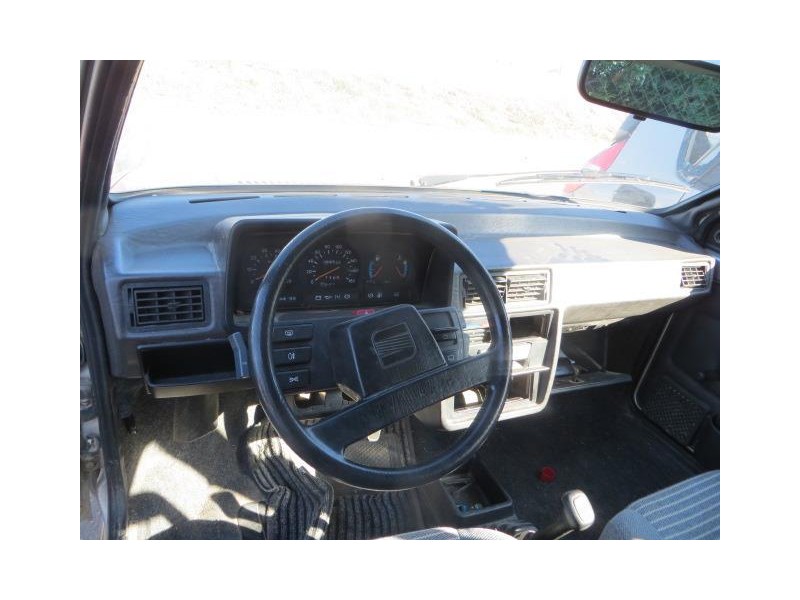 seat ibiza del año 1988