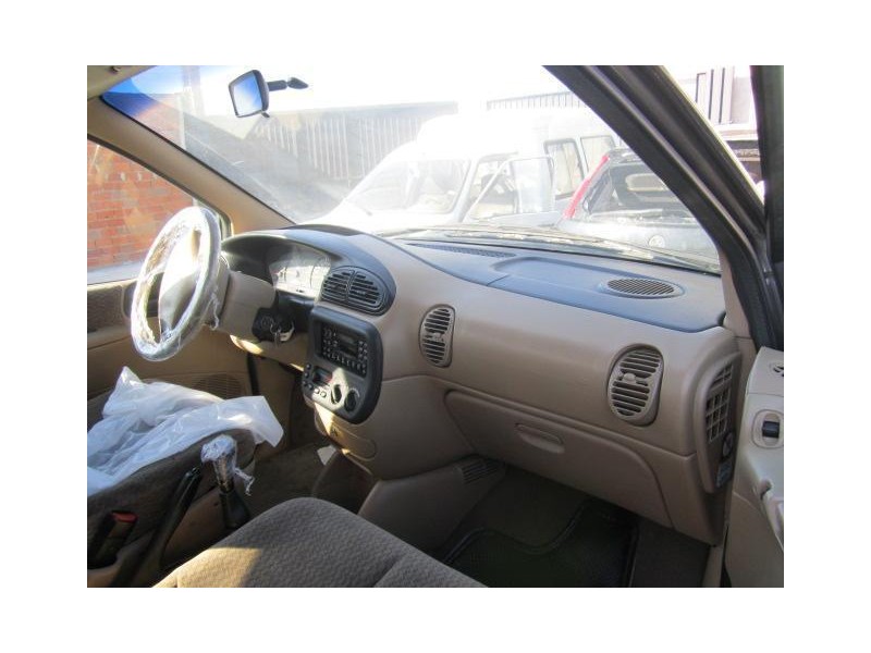 chrysler grand voyager del año 1998