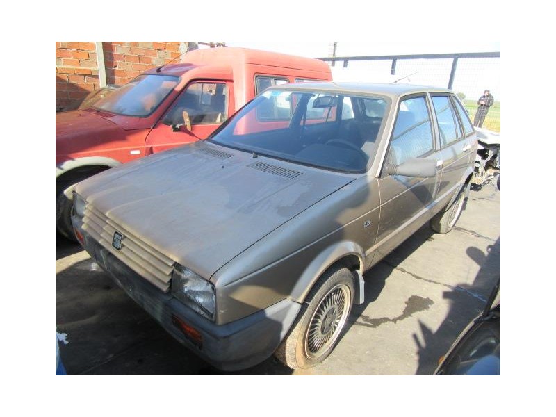 seat ibiza del año 1987