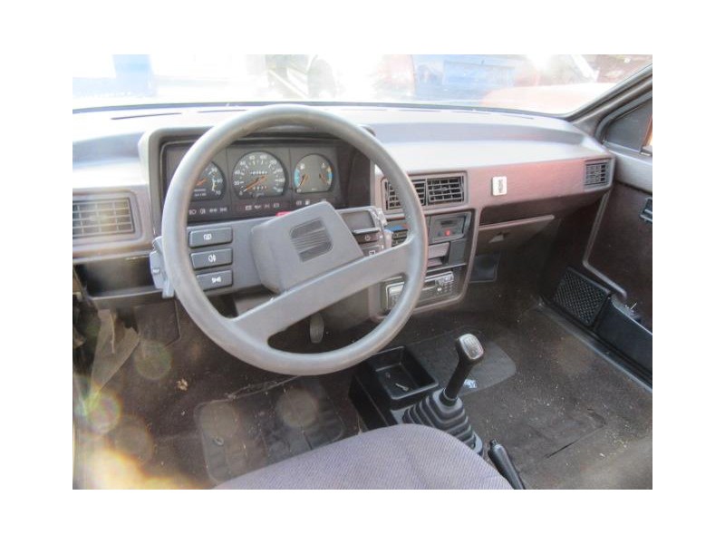 seat ibiza del año 1987