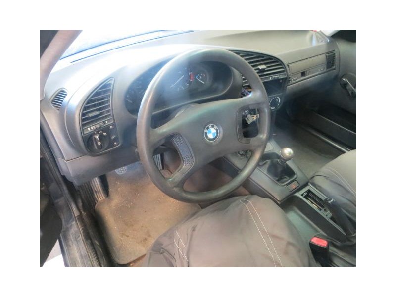 bmw  318 del año 1993