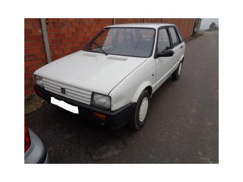 seat ibiza del año 1989