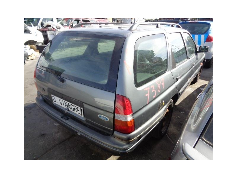 ford escort del año 1992