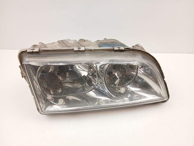 Recambio de faro derecho para volvo s40 berlina 1.6 cat referencia OEM IAM 30899683 1AG00786134 