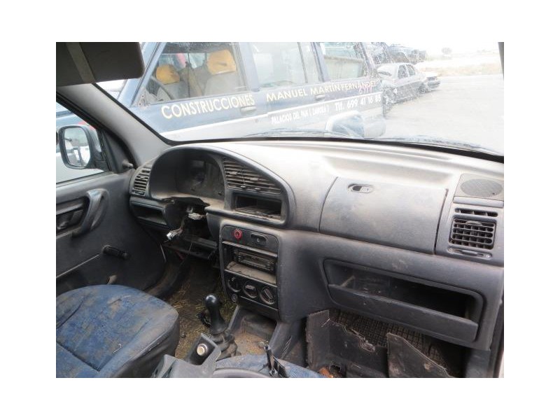 peugeot partner del año 2000