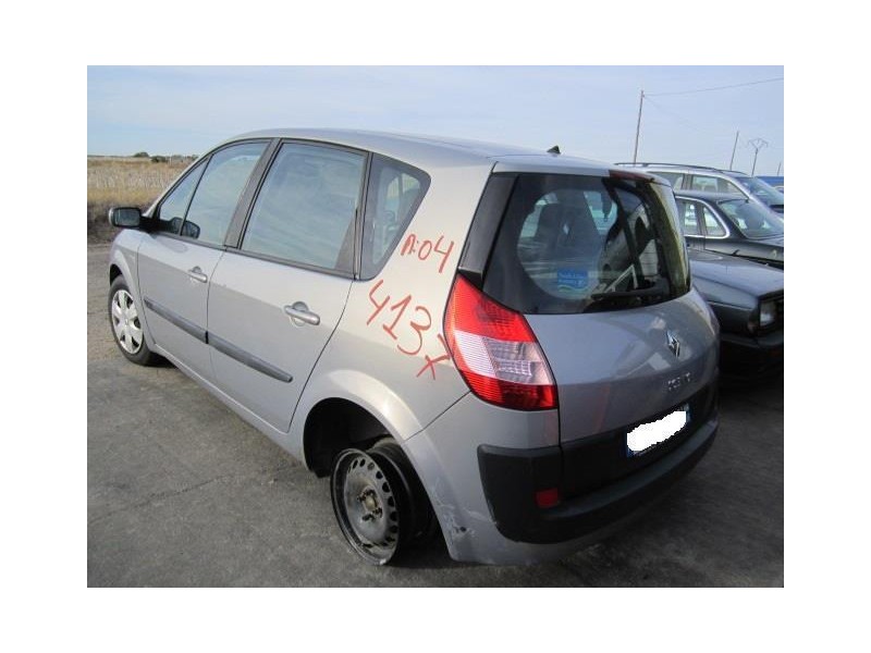 renault scenic del año 2004