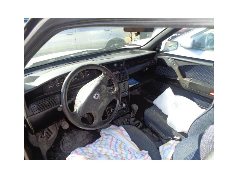 lancia delta del año 1998