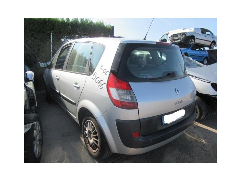 renault scenic del año 2006
