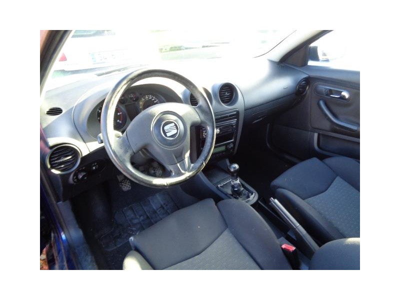 seat ibiza del año 2002