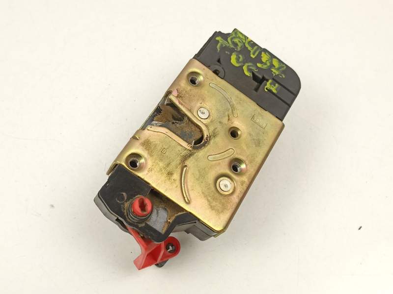 Recambio de cerradura puerta trasera derecha para citroën xsara (n1) 1.6 16v referencia OEM IAM 913884  