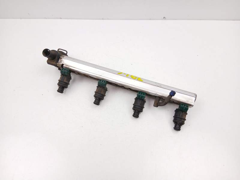 Recambio de inyectores juego para volvo s40 berlina 2.0 16v referencia OEM IAM 9454710  