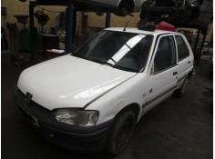 peugeot 106 del año 2000