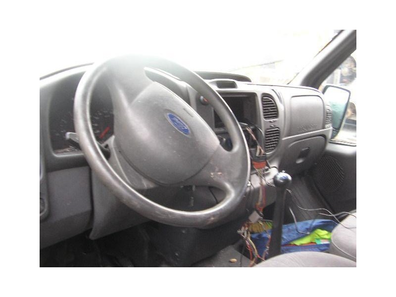 ford transit del año 2006
