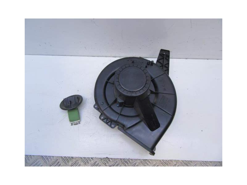 Recambio de motor calefaccion para volkswagen polo iv (9n_, 9a_) 1.4 tdi referencia OEM IAM 6Q1820015C  