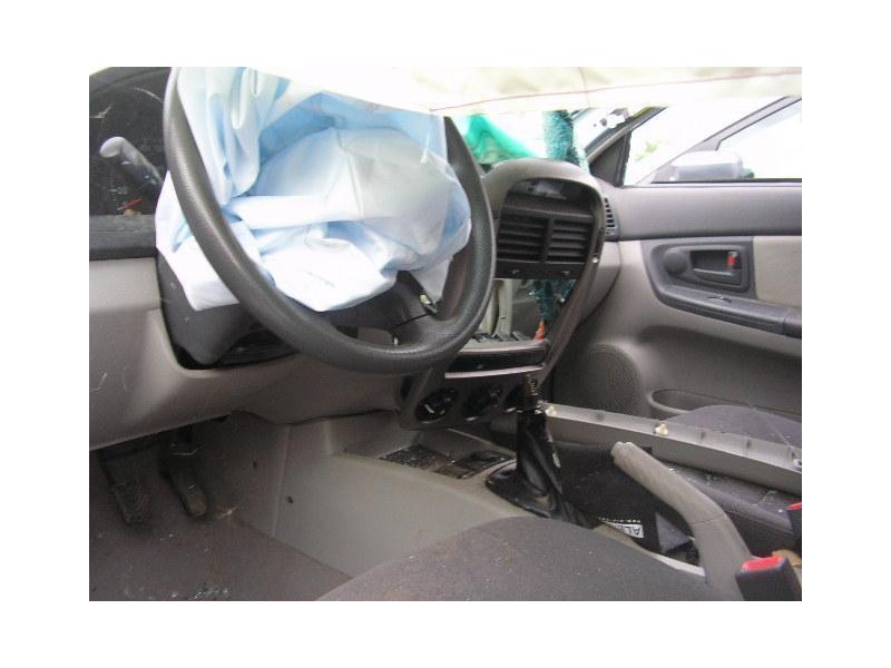 kia cerato del año 2006