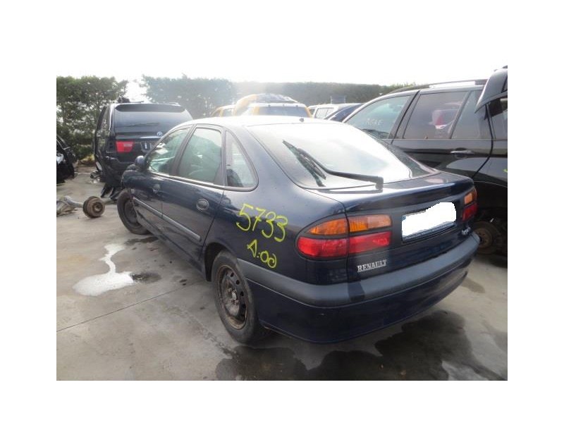 renault laguna del año 2000