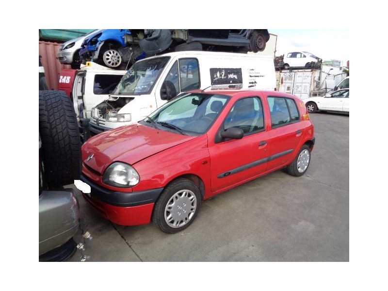 renault clio del año 2001