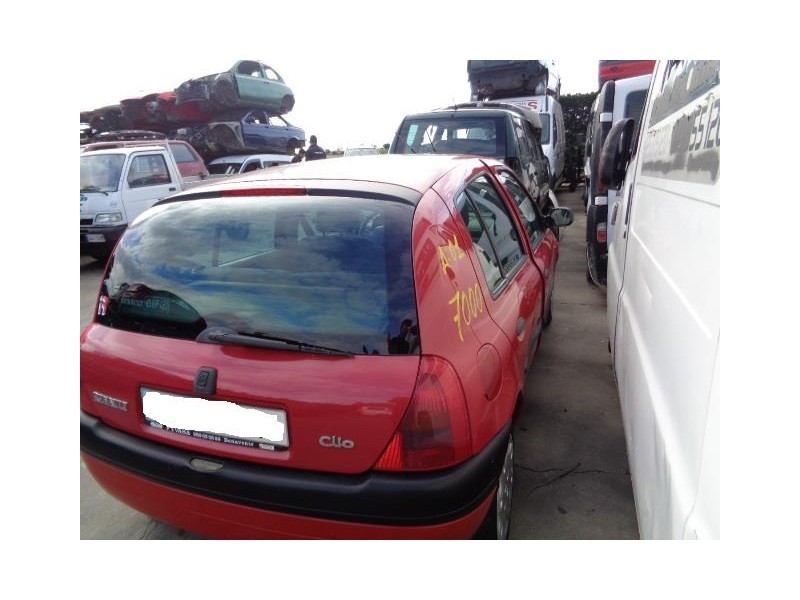 renault clio del año 2001