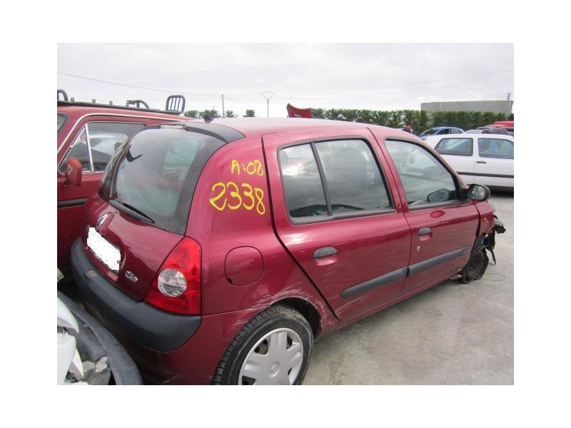 renault clio del año 2002