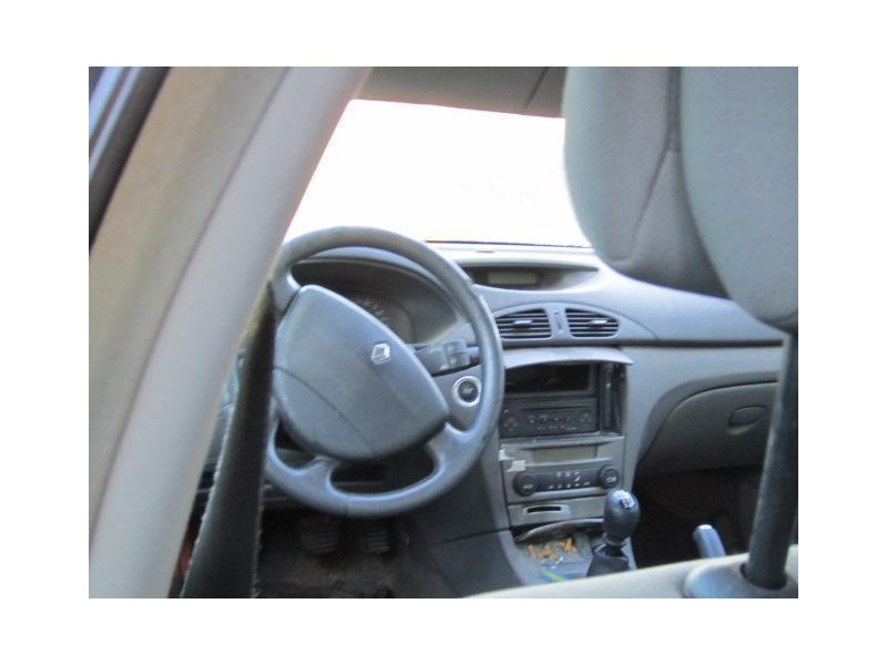 renault laguna del año 2003