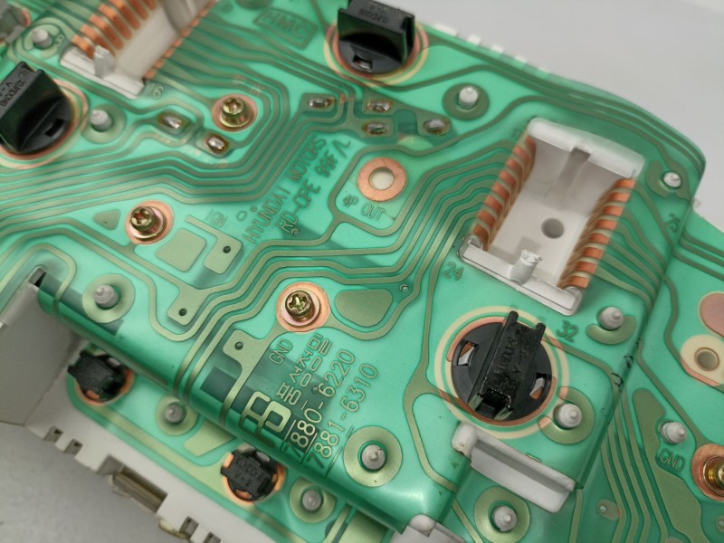 Recambio de cuadro instrumentos para hyundai coupe 1.6 g -4gr referencia OEM IAM 2002-5950  