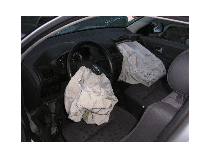 seat ibiza del año 2000