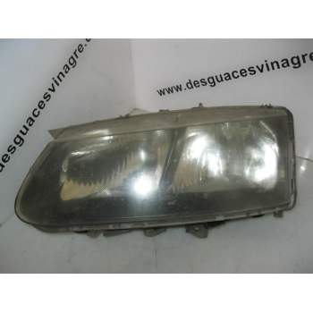 FARO IZQUIERDO PLASTICO 