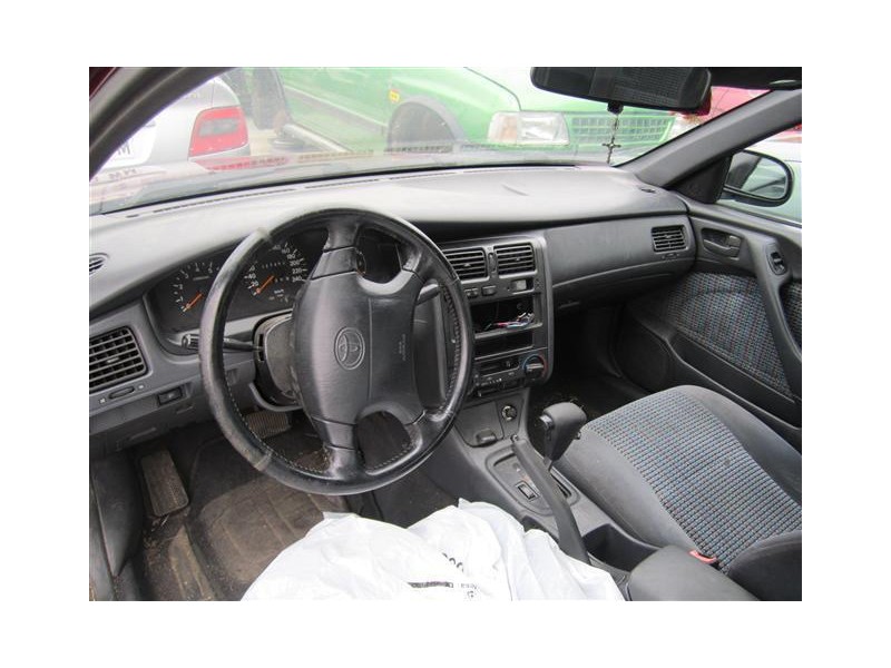 toyota carina del año 1995
