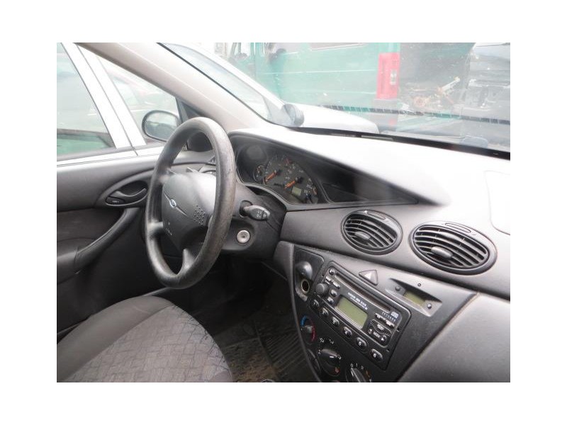 ford focus del año 2001