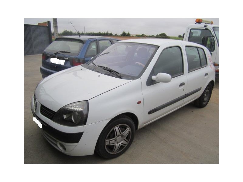 renault clio del año 2001