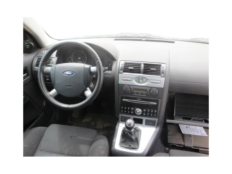 ford mondeo del año 2005