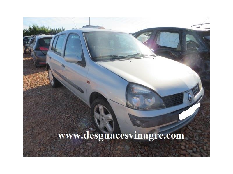 renault clio del año 2002