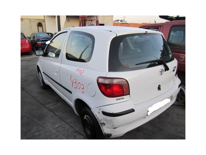 toyota yaris del año 2002