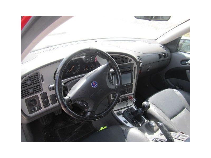 saab  9-5 del año 2001