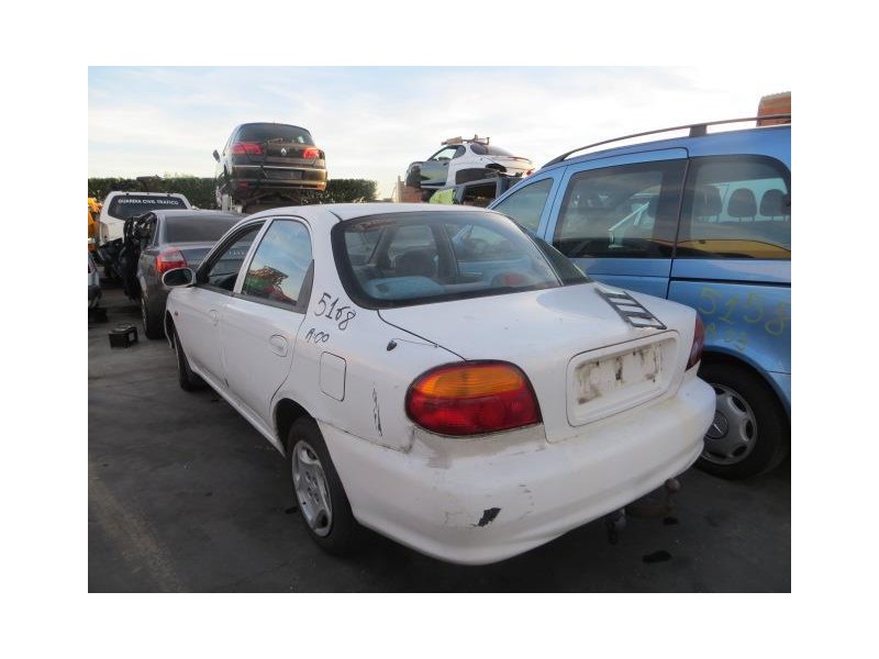 kia sephia del año 2000