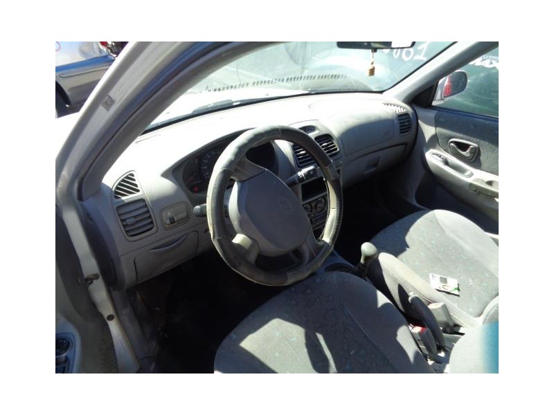 hyundai accent del año 2000