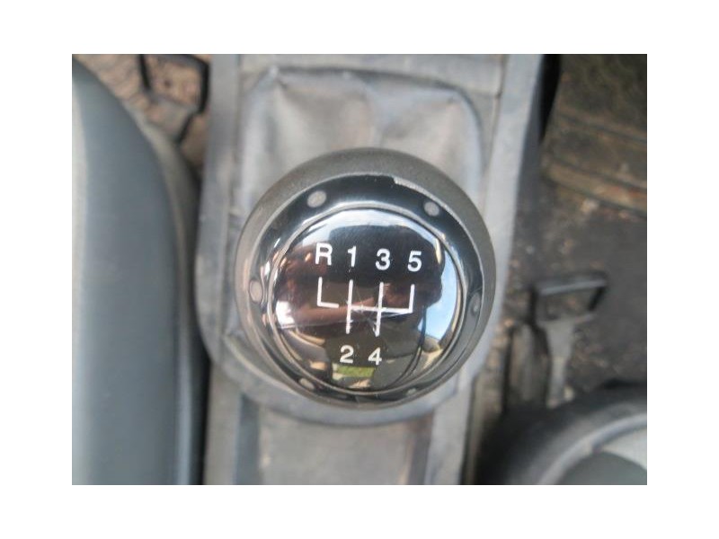 seat ibiza del año 2002