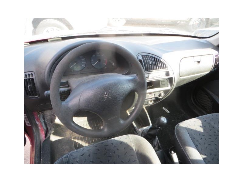 citroen saxo del año 2001