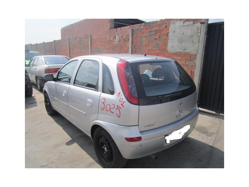 opel corsa del año 2001