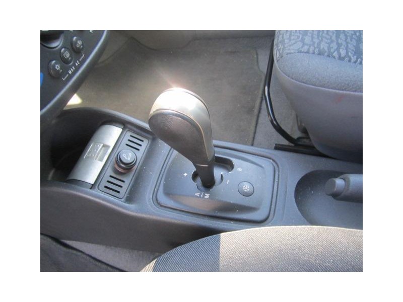 opel corsa del año 2001