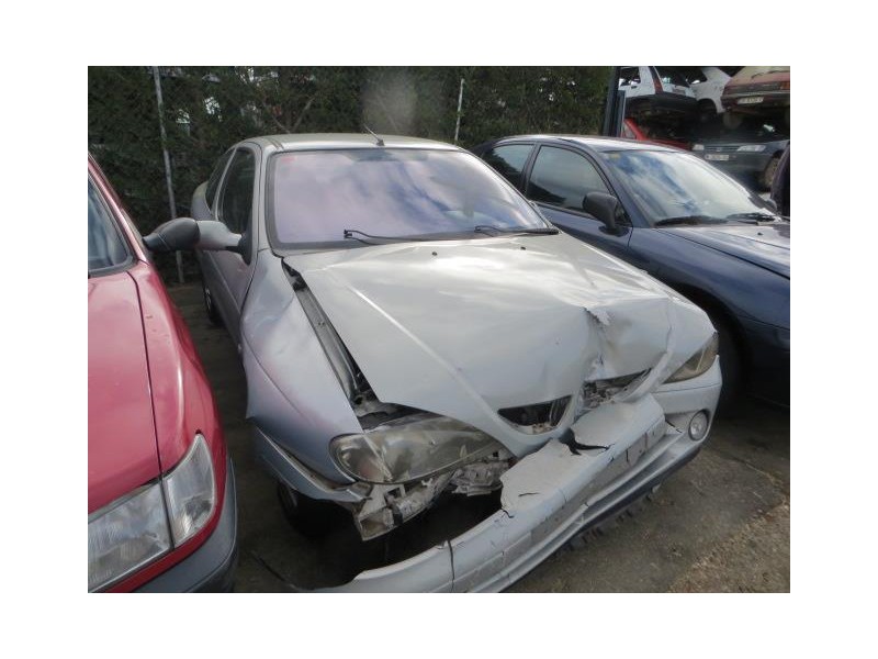 renault megane del año 2001