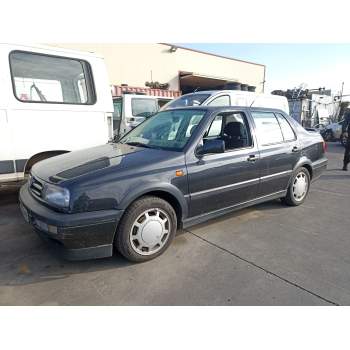 VOLKSWAGEN VENTO (1H2)