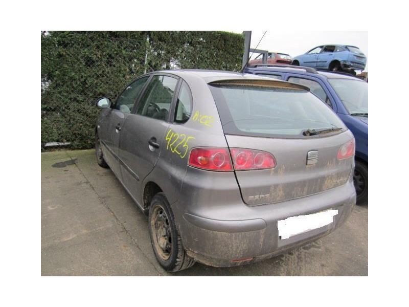 seat ibiza del año 2002