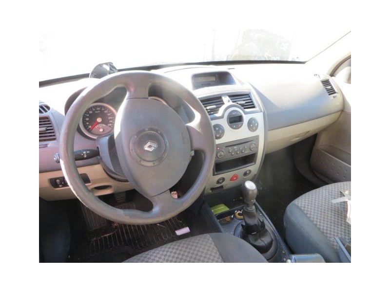 renault megane del año 2004