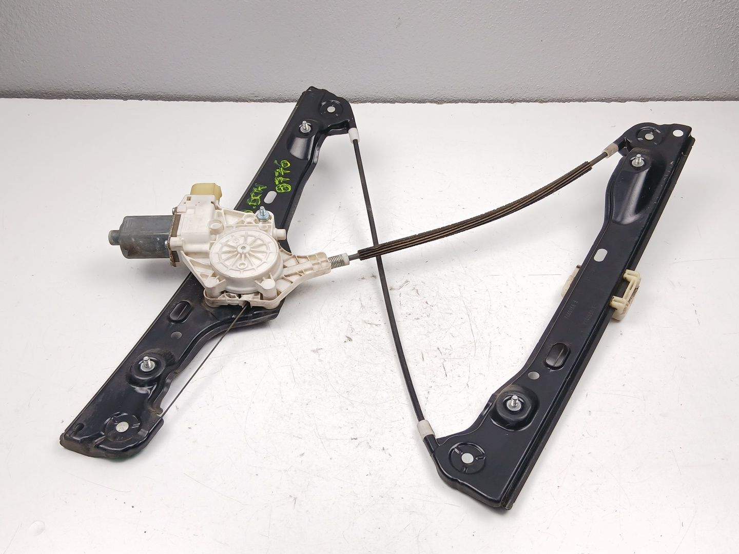 ELEVALUNAS DELANTERO DERECHO BMW 3 (E90) 6927028 / 7060266S 69270287060266S