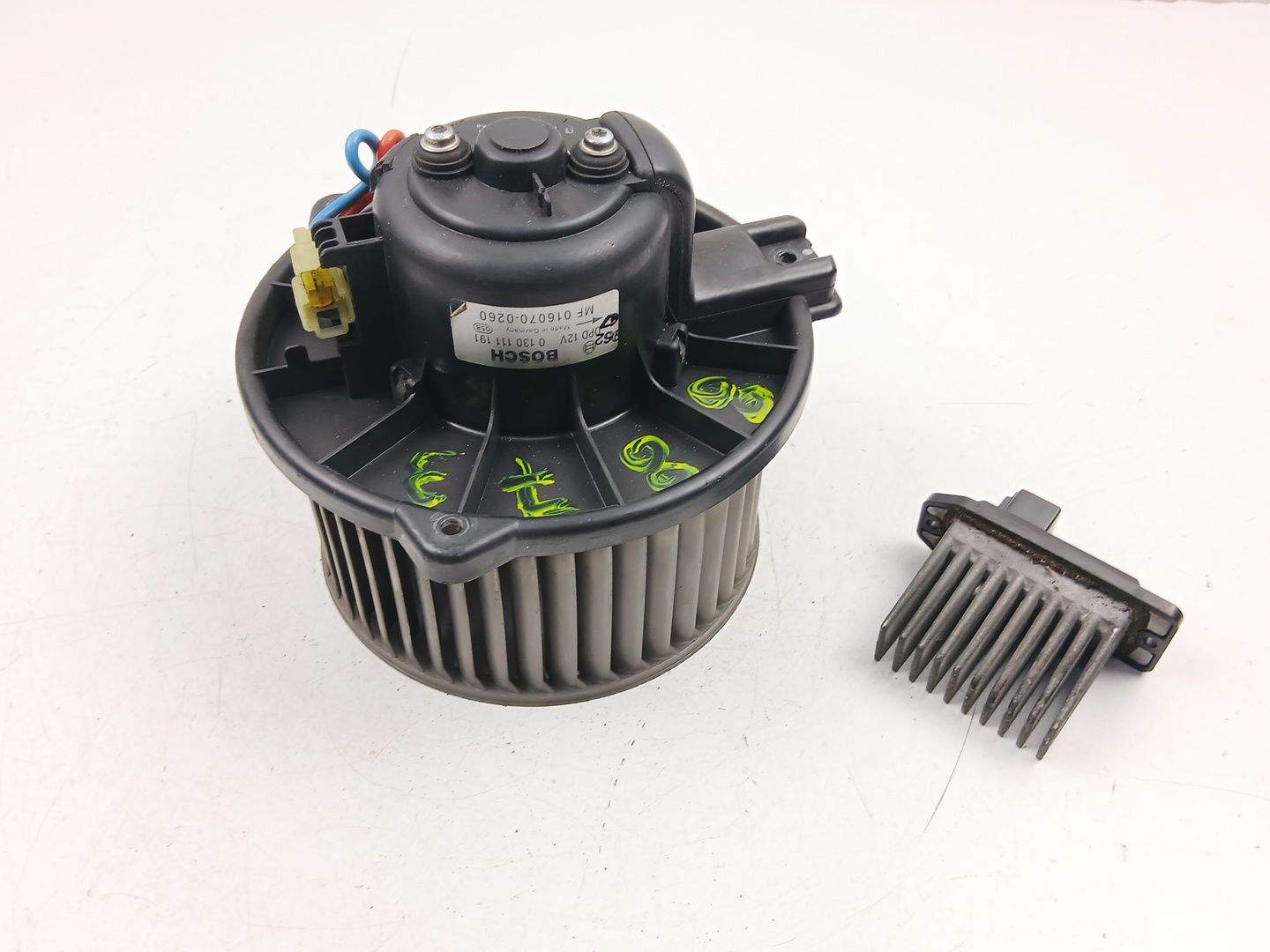 MOTOR CALEFACCION MITSUBISHI CARISMA (DA_) MR270024 / 0130111191 MR2700240130111191