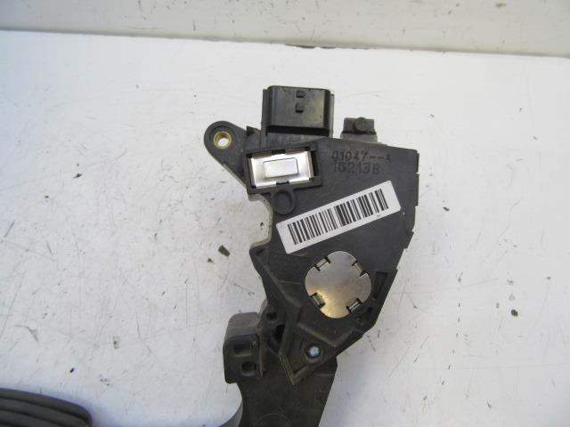 POTENCIOMETRO ACELERACION DACIA DOKKER 180108712R 180108712R - Vista 2