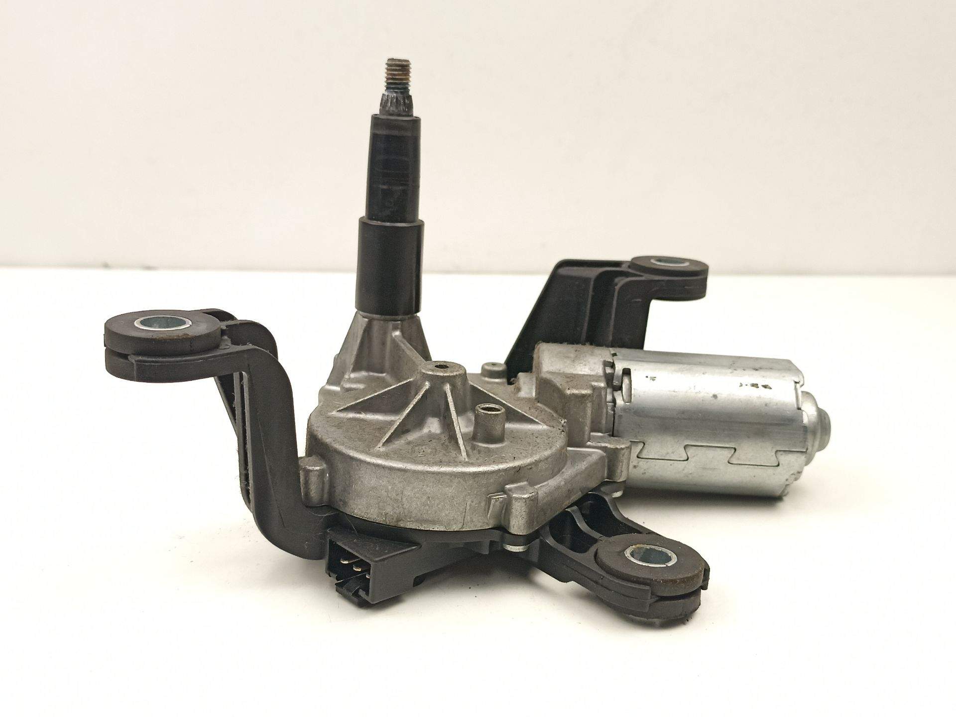 MOTOR LIMPIA TRASERO OPEL ASTRA H (A04) 13105981 / 0390201591 131059810390201591 - Vista 3