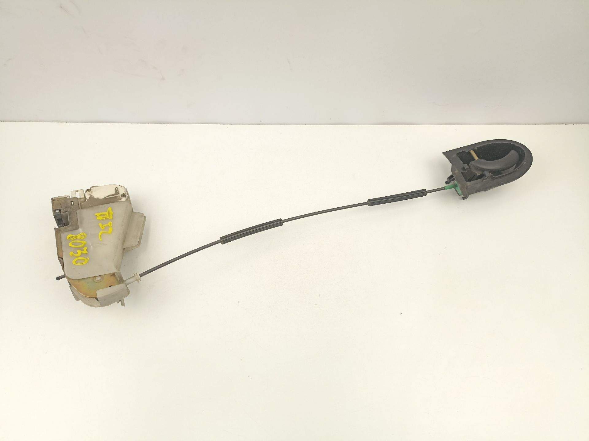 CERRADURA PUERTA TRASERA IZQUIERDA FORD FIESTA IV (JA_, JB_) 96FGA264A27BG 96FGA264A27BG