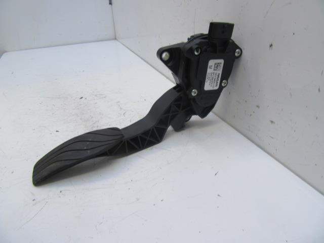 POTENCIOMETRO ACELERACION RENAULT KADJAR (HA_, HL_) 180024BA0B 180024BA0B